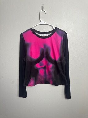 Black & Hot Pink Long Sleeve Mesh crop Graphic Top